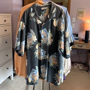 Tommy Bahama 100% Silk Shirt!
